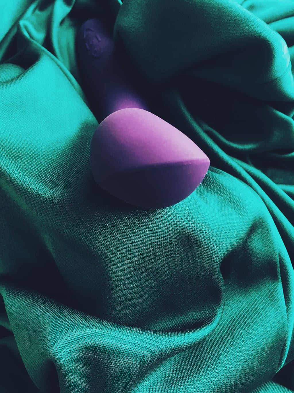 Photo of purple we-vibe rave vibrator showing asymmetrical shape
