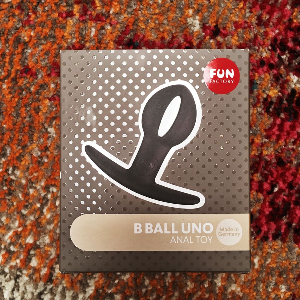 Photo of BBall Uno square package
